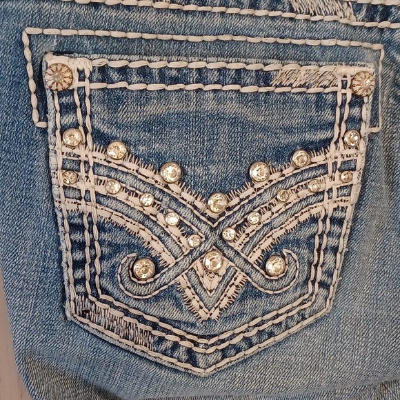 LA Idol USA Jeans, Size 5, Low-Rise, Boot Cut, 30W x 30L, Bedazzled - Picture 7 of 12